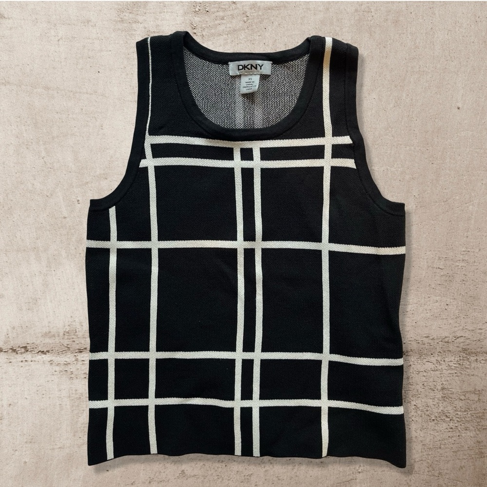 DKNY Black and White Knit Sleeveless Top